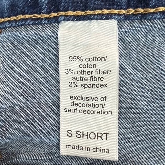 MAURICES Women’s High-Rise Blue Jeans Sz Small Short Distressed Ripped Stretch - Picture 8 of 13